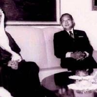 pedang-emas-untuk-soeharto-dan-sebilah-keris-untuk-raja-arab-saudi