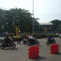 aparat-keamanan-mulai-jaga-pintu-gerbang-bandara-halim-perdanakusuma