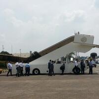 tangga-listrik-untuk-raja-salman-di-bandara-halim-ini-penampakannya