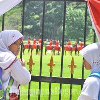 sosok-nenek-dhani-yang-rela-naik-kapal-laut-dari-medan-demi-lihat-raja-salman