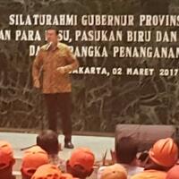 ahok-emang-gue-superman-bisa-kerja-sendiri
