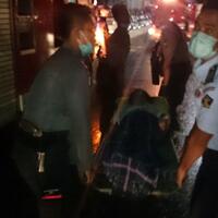 seorang-wanita-warga-binaan-lapas-kelas-iia-jambi-dievakuasi