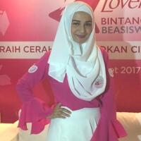 cerita-shireen-sungkar-saat-teuku-wisnu-dapat-undangan-berhaji-dari-raja-salman