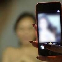 kenal-di-facebook-lalu-diajak-menginap-gadis-ini-bingung-foto-telanjangnya-disebar