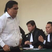 kena-gejala-tifus-taat-pribadi-batal-bacakan-eksepsi