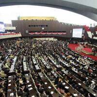 wacana-penambahan-kursi-di-dpr-seperti--membeli-obat-tanpa-resep