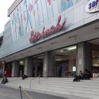 dikabarkan-belanja-di-sarinah-ternyata-masih-sepi