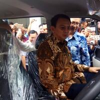 tahir-foundation-serahkan-20-unit-transjakarta-care-ke-pemprov-dki