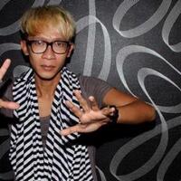 dicegat-sekuriti-aming-sampai-mengeluarkan-kain-penyumpal-bra