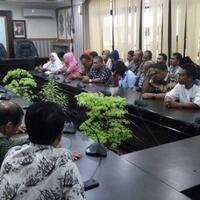 pegawai-pd-pasar-petisah-datangi-pemko-medan-tuntut-direkturnya-dicopot