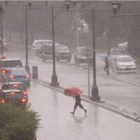 cuaca-jakarta-diprediksi-hujan-disertai-petir