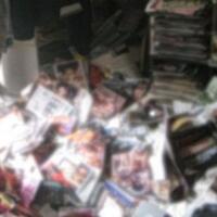 jenazah-pria-itu-ditemukan-di-timbunan-majalah-porno-koleksinya