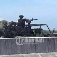 personel-tni-ad-patroli-di-tol-bali-mandara-jelang-kedatangan-raja-salman