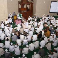 sebelum-penetapan-pilkada-putaran-dua-anies-berikan-tausyiah