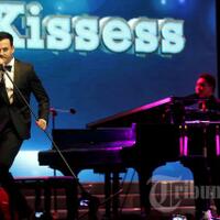 karier-musik-tommy-page-main-piano-sejak-umur-8-tahun-bantu-green-day-jadi-sukses