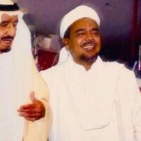 ada-foto-habib-rizieq-jalan-bareng-raja-salman-tapi
