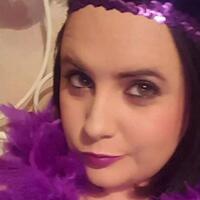 polisi-ini-izinkan-istrinya-jadi-psk-dan-jadi-bintang-film-panas