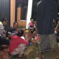 gadis-berparas-ayu-dipaksa-buka-helm-pelaku-lalu-siramkan-air-keras