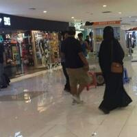 mal-di-bali-didatangi-pria-arab-misterius-untuk-sumbang-ac
