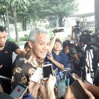 ganjar-bantah-terima-usd500-ribu-dalam-proyek-ktp-el