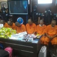 bnn-amankan-narkoba-disembunyikan-dalam-kemasan-teh-siap-saji