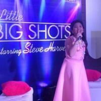 bocah-penjual-pisang-goreng-ini-punya-vokal-keren-mirip-mariah-carey