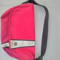 tas-crumpler-the-western-lawn