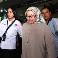 rugikan-negara-rp797-m-atut-raup-rp385-m