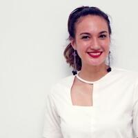 nadine-chandrawinata-harus-sering-sering-mandi-di-film-labuan-hati