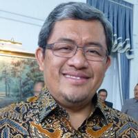 ditanya-soal-banjir-kabupaten-bandung-aher-buru-buru-naik-mobil