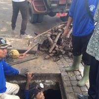 ahok-tak-mau-komentar-soal-sampah-kabel-takut-dibilang-lebay