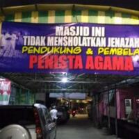 siapa-yang-menggerakkan-spanduk-tolak-salatkan-jenazah