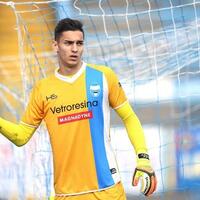 alex-meret-pesaing-baru-bagi-donnarumma