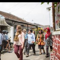 jokowi-perkenalkan-program-bantuan-sosial-nontunai-kepada-melinda-gates