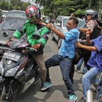 pengemudi-online-mengaku-dieksploitasi-perusahaan-aplikasi