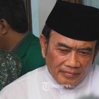 rhoma-irama-mengaku-belum-tahu-ridho-rhoma-ditangkap-dan-jadi-tersangka-kasus-narkoba