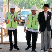 jokowi-bagi-bagi-127-juta-ha-lahan-ke-koperasi-hingga-pesantren