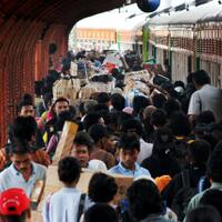 tiket-kereta-h-1-lebaran-tujuan-jateng--jatim-ludes-terjual