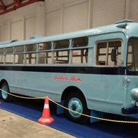 bus-kayu-pownis-dan-truk-jadul-chevrolet-jadi-tamu-istimewa-incubus-2017