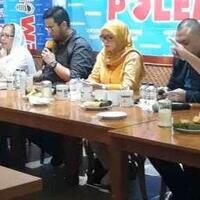 adu-mulut-kubu-ahok-sebut-timses-anies--musang-berbulu-ayam