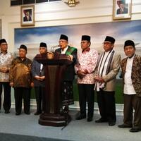 presiden-diminta-tak-selesaikan-masalah-bangsa-dengan-politik