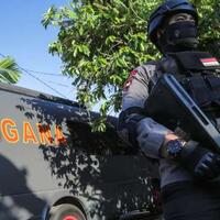 ada-seragam-fpi-dan-foto-habib-rizieq-di-rumah-terduga-teroris