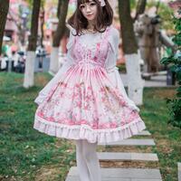 gatsuone-info-gaya-lolita-jepang-dipadukan-dengan-hijab-cocok-nggak