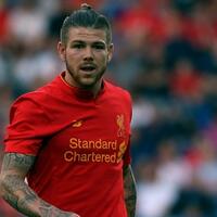 duo-milan-pantau-situasi-bek-liverpool