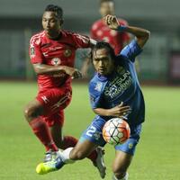 hariono-akui-lini-tengah-persib-bandung-belum-padu