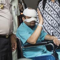 novel-tetap-di-singapura-hingga-sembuh