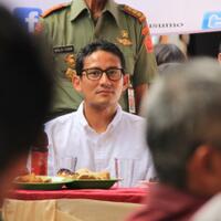 sandiaga-uno-temui-erick-thohir-bahas-stadion-baru-persija