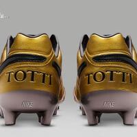 sepatu-emas-untuk-25-tahun-karier-totti