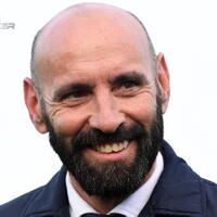 monchi-dan-anak-anak-yang-ditemukannya