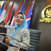 nurhayati-ali-assegaf-berhasrat-maju-di-pilgub-jatim